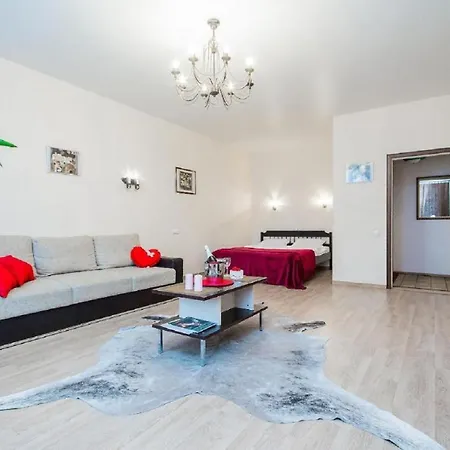 Apartmenty Lux Leningradskaya Ulyanovskaya Marksa Kirova Street Апартаменти Мінськ
